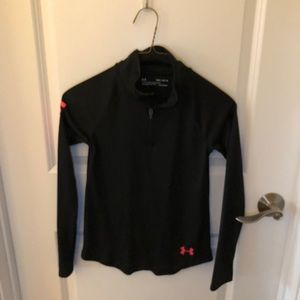 Black Under Armour sweatshirt
